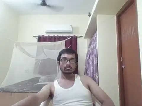 Snapshot of THE_NAKED_BOY chatting on 11-04-25, 02:38 THE NAKED BOY online show from 11-04-25, 02:38