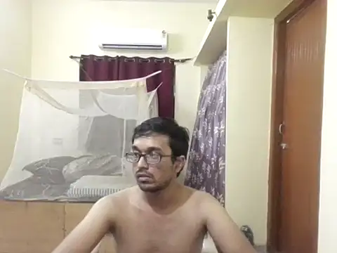 Snapshot of THE_NAKED_BOY chatting on 04-01-26, 01:41 THE NAKED BOY online show from 04-01-26, 01:41