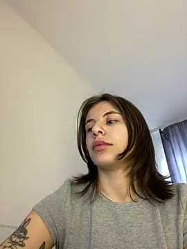 Snapshot of MazzyDoll chatting on 03-05-25, 08:00 MazzyDoll online show from 03-05-25, 08:00