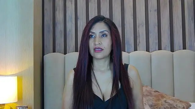 MonicaMoret online show from 01-24-25, 12:52