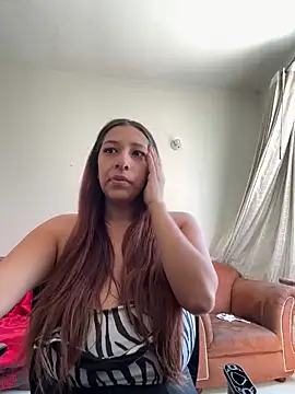 Snapshot of Dahian_XXX chatting on 01-16-25, 04:28 Dahian XXX online show from 01-16-25, 04:28