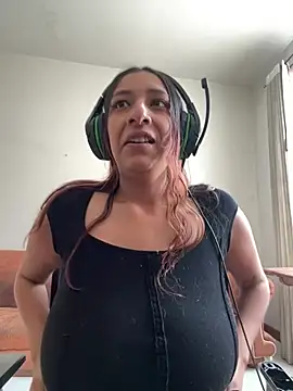 Snapshot of Dahian_XXX chatting on 01-24-25, 03:24 Dahian XXX online show from 01-24-25, 03:24