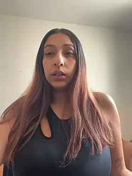 Snapshot of Dahian_XXX chatting on 01-28-25, 04:30 Dahian XXX online show from 01-28-25, 04:30