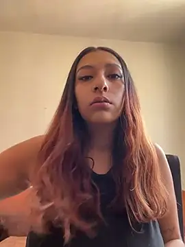 Snapshot of Dahian_XXX chatting on 02-04-25, 03:15 Dahian XXX online show from 02-04-25, 03:15