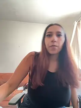 Snapshot of Dahian_XXX chatting on 02-06-25, 04:03 Dahian XXX online show from 02-06-25, 04:03