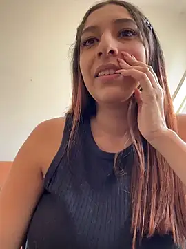 Snapshot of Dahian_XXX chatting on 03-09-25, 06:43 Dahian XXX online show from 03-09-25, 06:43