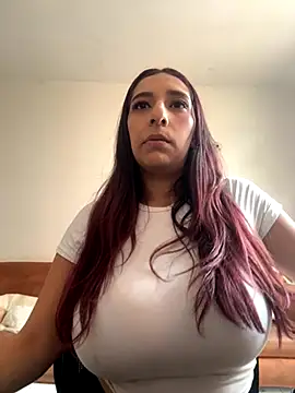 Snapshot of Dahian_XXX chatting on 09-29-25, 08:24 Dahian XXX online show from 09-29-25, 08:24