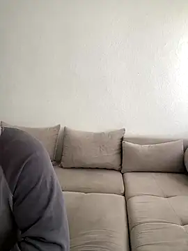 Snapshot of belle98 chatting on 10-03-25, 10:34 belle98 online show from 10-03-25, 10:34