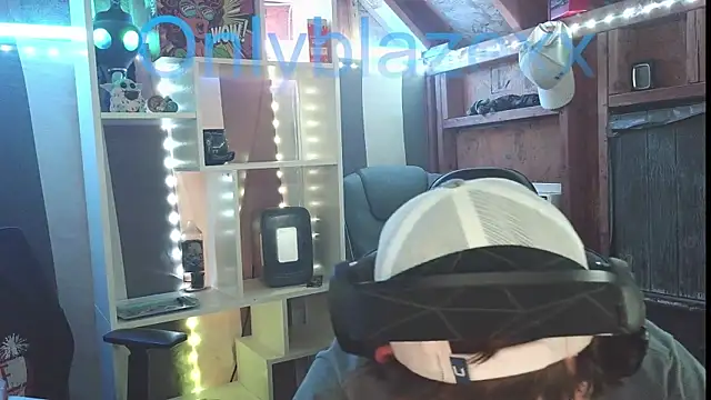 OnlyBlazexx online show from 01-09-26, 03:20