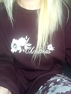 Snapshot of Anna_jing chatting on 12-18-25, 06:30 Anna jing online show from 12-18-25, 06:30