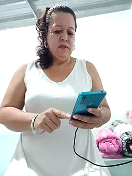 Snapshot of Fulopp15 chatting on 01-05-25, 05:41 Fulopp15 online show from 01-05-25, 05:41