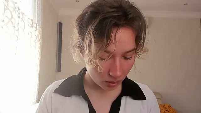 Lilith lutherlow online show from 06-29-26, 07:58
