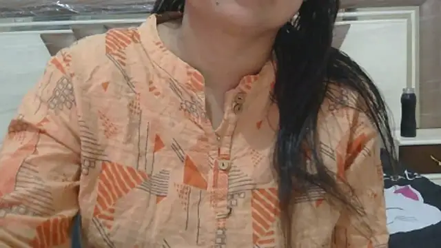 Manpreet cute online show from 04-17-26, 05:43