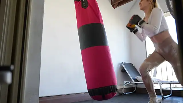 missdaisydiamond777 online show from 03-03-26, 10:21