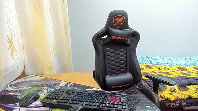 iliaskrislove online show from 10-28-25, 10:08