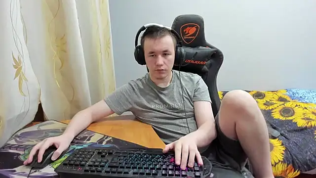 iliaskrislove online show from 10-31-25, 02:34