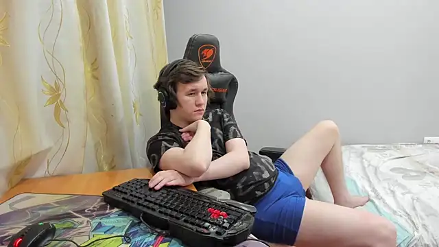 iliaskrislove online show from 04-09-26, 06:24