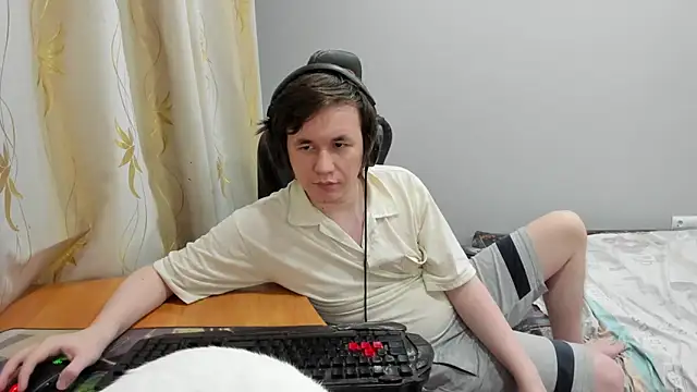 iliaskrislove online show from 04-20-26, 06:20