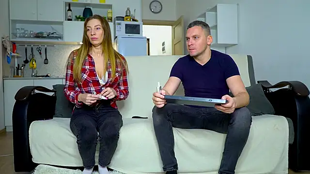 littlesweettifany online show from 11-29-25, 11:35