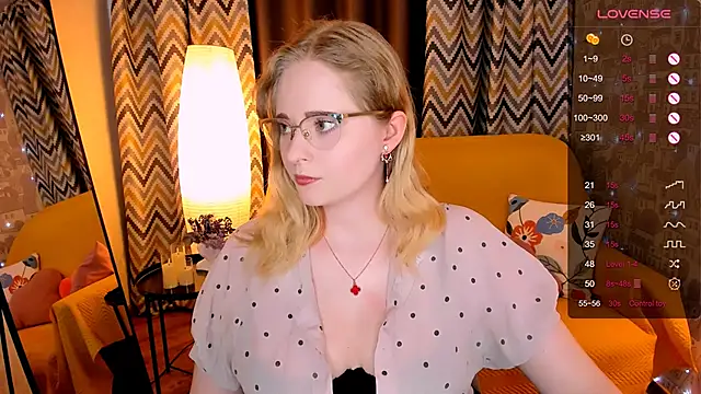 Aemilia  online show from 03-29-26, 08:47