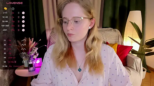 Aemilia  online show from 06-08-26, 08:48