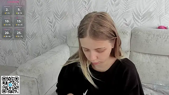 Alice Halle online show from 07-26-26, 04:42