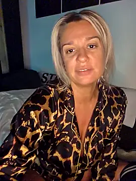 SpicyVicky online show from 10-03-25, 04:53