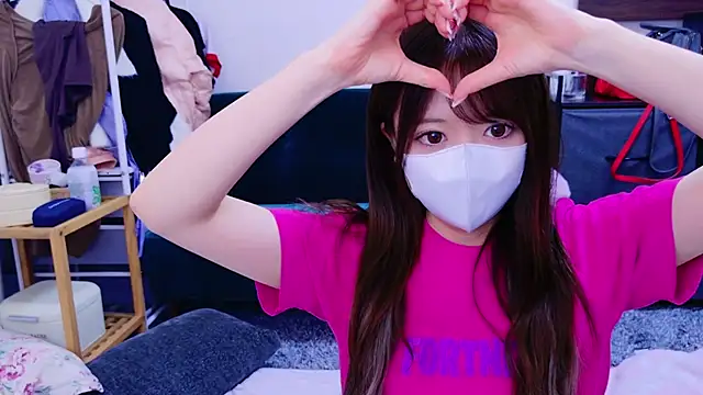 yuki-chi online show from 02-14-25, 04:41