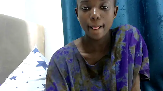 Snapshot of Latiffagodess chatting on 05-17-26, 12:45 Latiffagodess online show from 05-17-26, 12:45