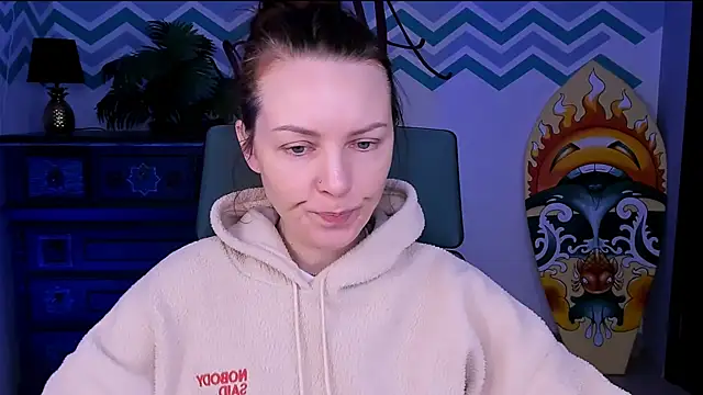 VandaRossi online show from 02-09-25, 05:08