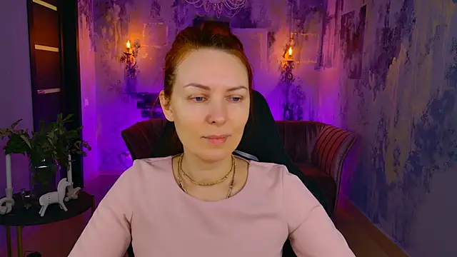 VandaRossi online show from 02-21-25, 05:13