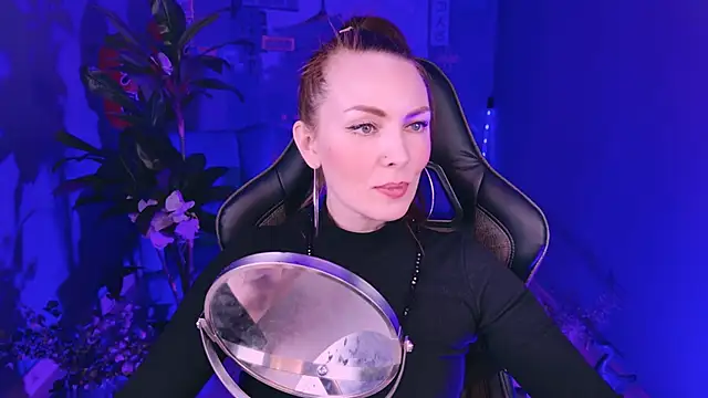 VandaRossi online show from 03-01-25, 05:49