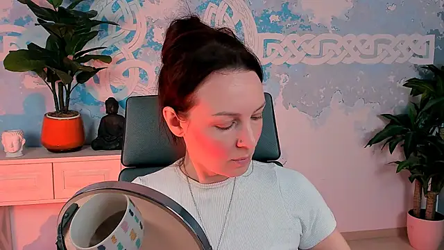 VandaRossi online show from 09-15-25, 10:04