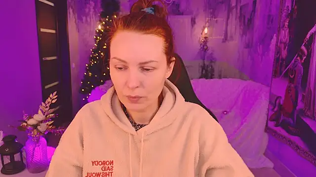 VandaRossi online show from 12-15-25, 09:24