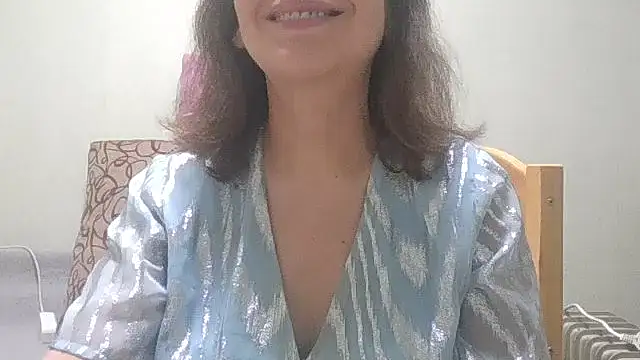 HollyJewel online show from 03-19-26, 05:06