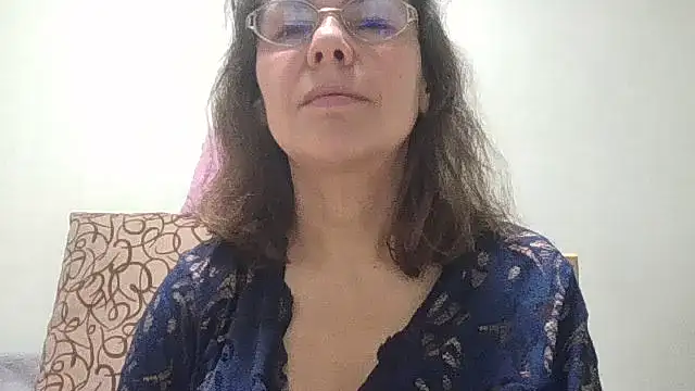 HollyJewel online show from 03-26-26, 05:18