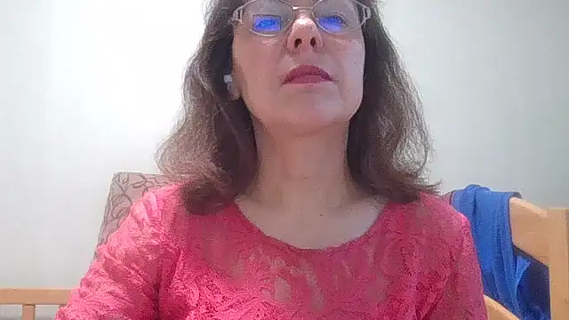 HollyJewel online show from 04-30-26, 04:13