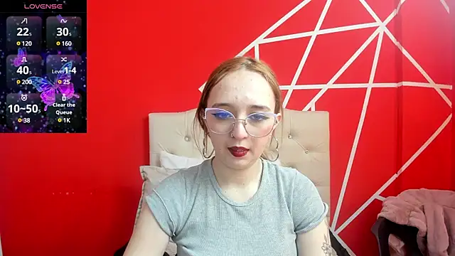 Snapshot of Liaroberts1 chatting on 12-23-24, 12:08 Liaroberts1 online show from 12-23-24, 12:08