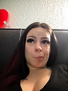 BoeseMoni1998 online show from 04-18-26, 07:18