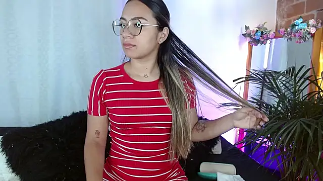 Jules n Gia online show from 01-12-25, 02:19