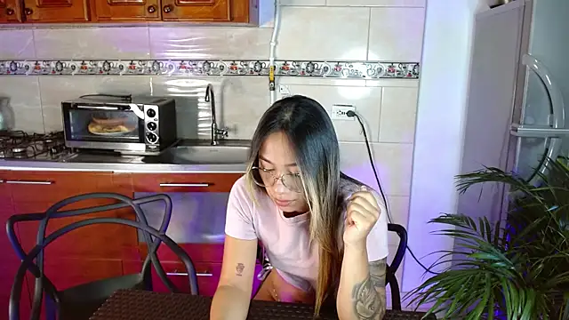 Jules n Gia online show from 01-19-25, 02:06