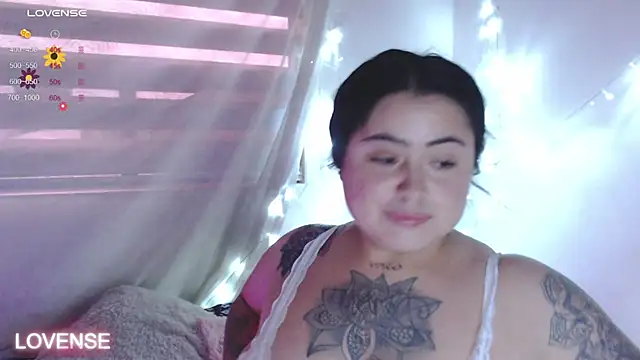 PamelaDoouce online show from 01-11-25, 11:02