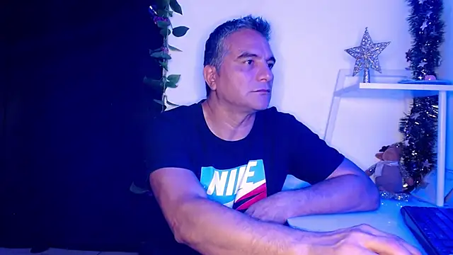 golden punisher online show from 12-24-24, 05:27