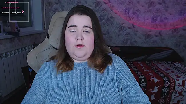 Estelle Hicks online show from 11-28-25, 06:10