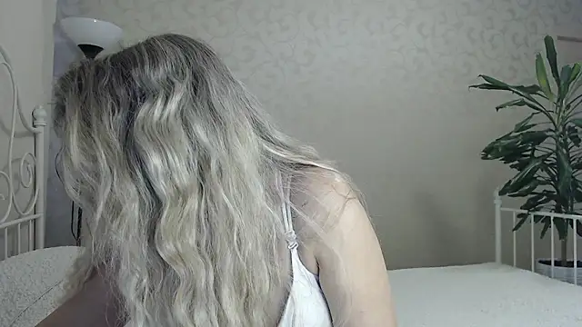 ShyEvaa online show from 01-18-26, 03:54