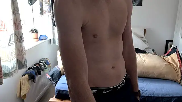 Snapshot of MattySubUK chatting on 10-30-25, 02:18 MattySubUK online show from 10-30-25, 02:18