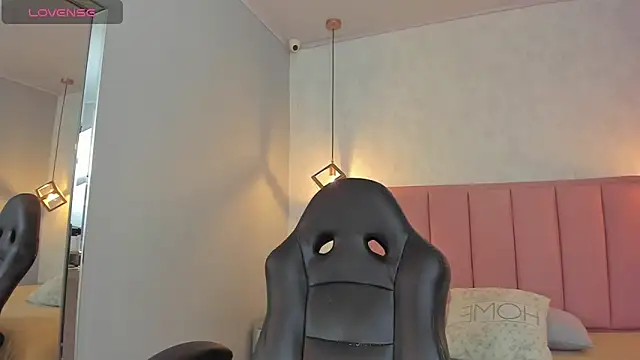 SUNNYCYRUS online show from 03-27-26, 12:49