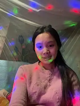 Snapshot of Be-MyMy chatting on 12-23-24, 12:52 Be-MyMy online show from 12-23-24, 12:52