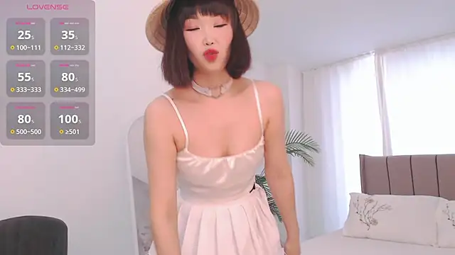 Snapshot of TumiLio chatting on 01-03-25, 07:16 TumiLio online show from 01-03-25, 07:16