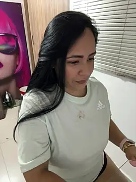 Snapshot of marta201_alfaro chatting on 01-19-25, 10:50 marta201 alfaro online show from 01-19-25, 10:50